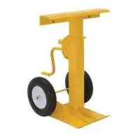 Trailer Stabilizing Jack